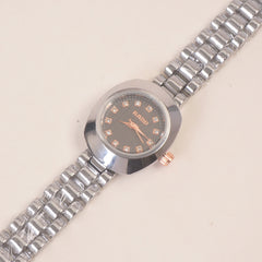 Women Stone Design Chain Wrist Watch Black Dial