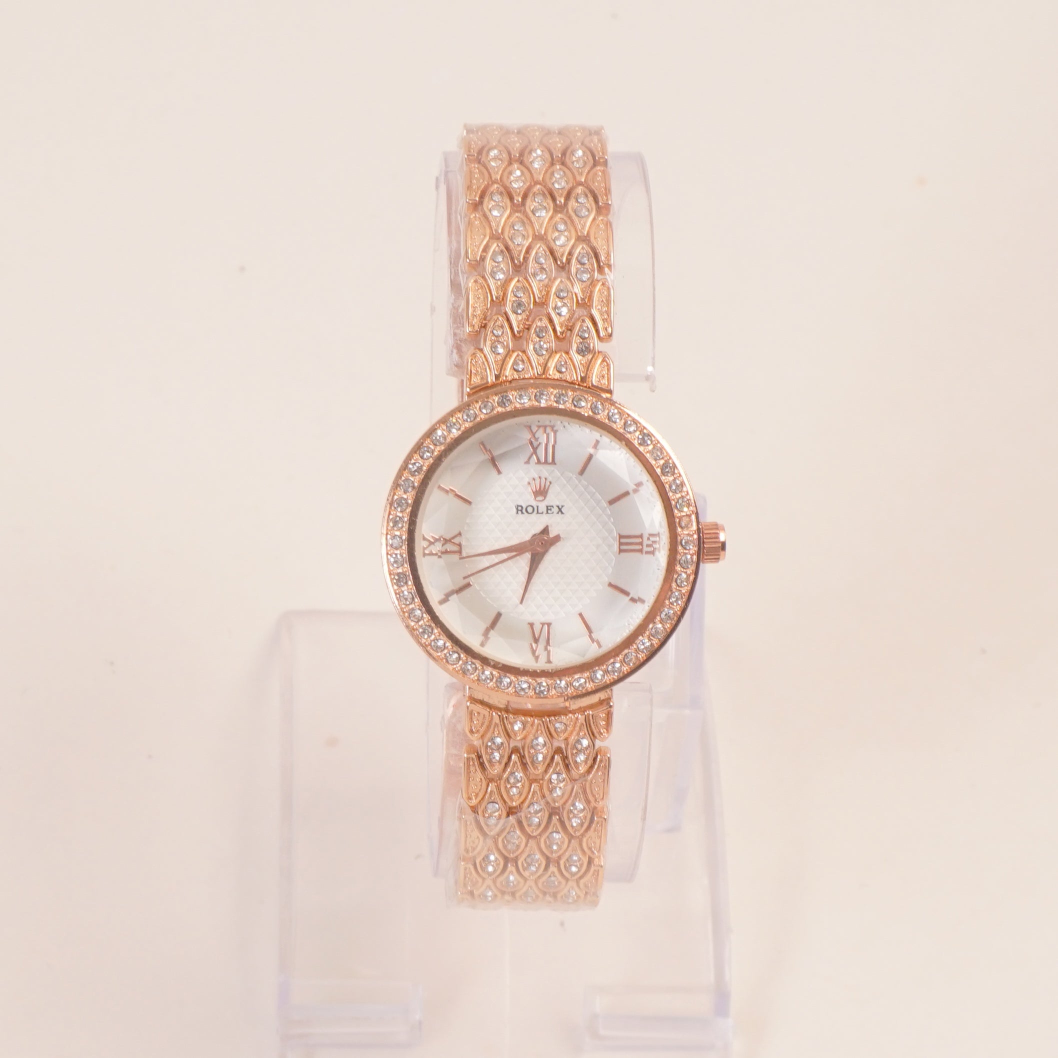 Women Stone Design Chain Wrist Watch White Dial