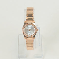 Women Stone Design Chain Wrist Watch Rosegold White