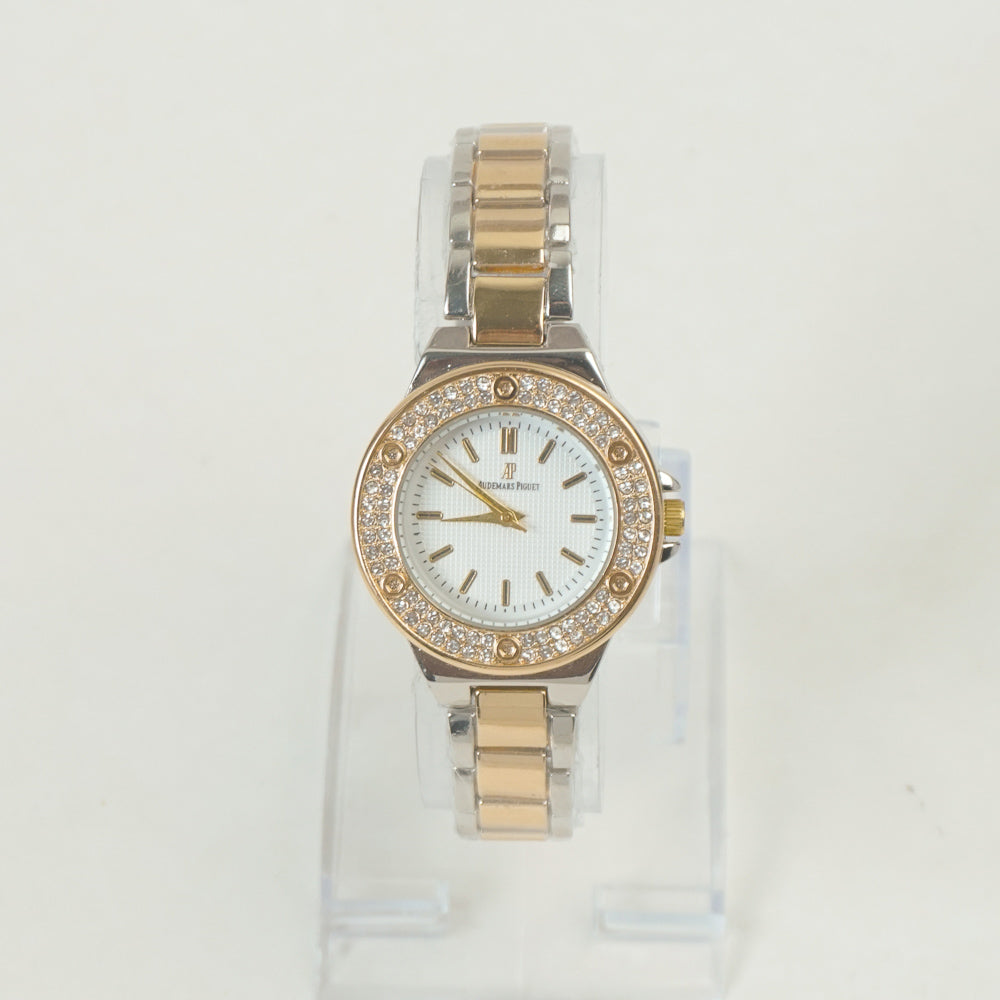 Two Tone Women Stone Design Chain Wrist Watch Golden White