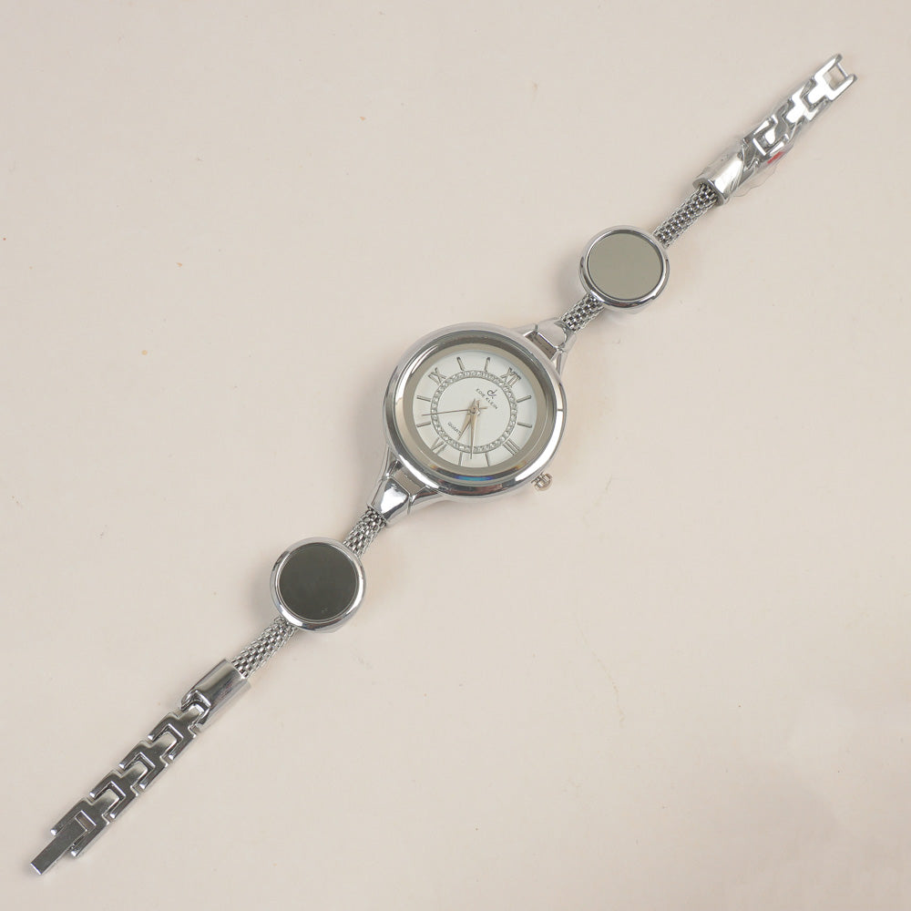 Women's Stylish Pipe Silver Chain Watch White Dial