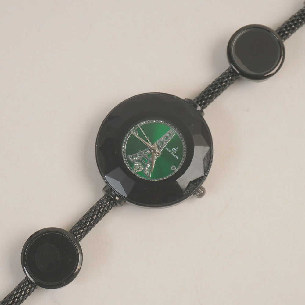 Women's Stylish Pipe Black Chain Watch Green Dial