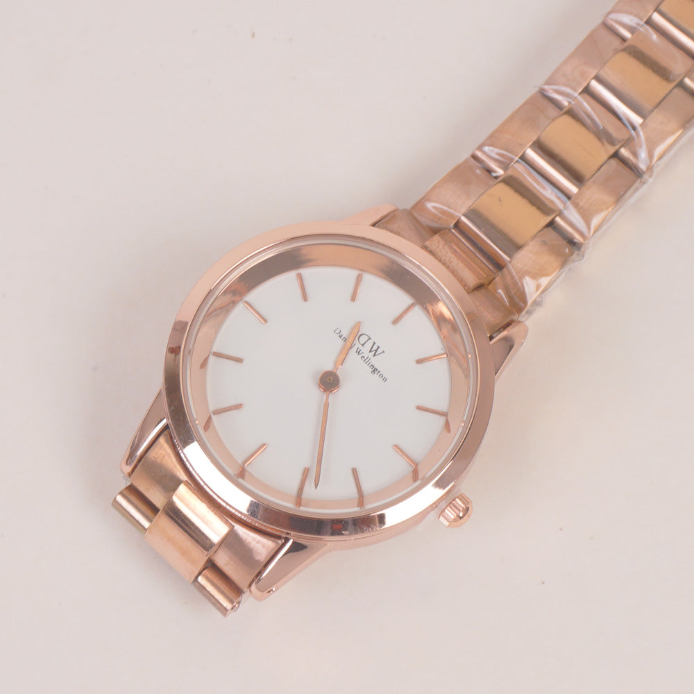 Woman Chain Wrist Watch Rosegold Dial White Dial