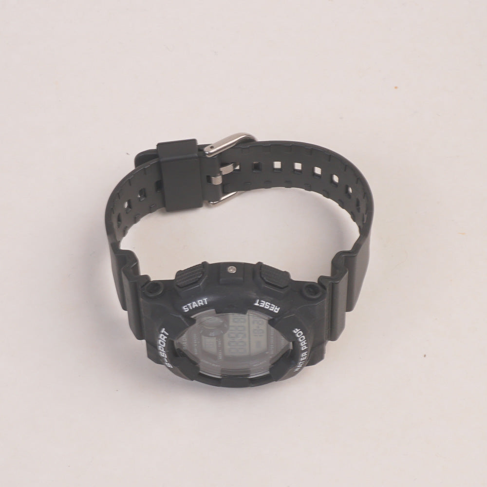 Black sports digital watch for kids