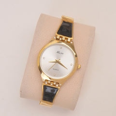 Woman Fancy Chain Watch Golden Black Style