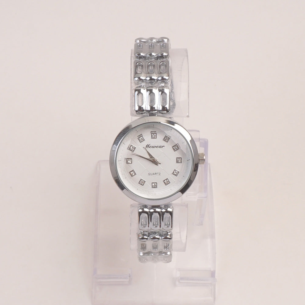 Woman Silver Chain Watch With White Dial