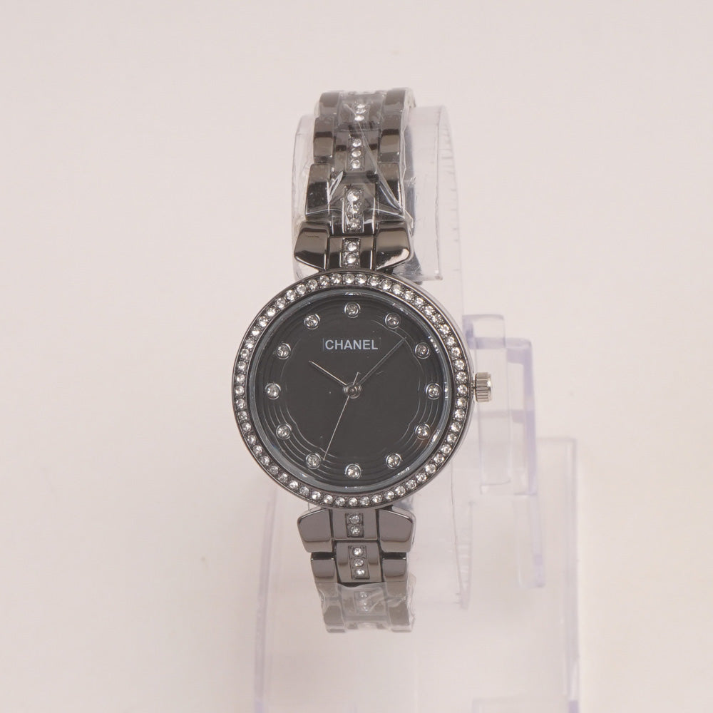 Woman Black Chain Watch With Black Dial