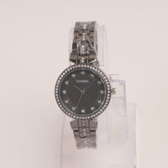 Woman Black Chain Watch With Black Dial