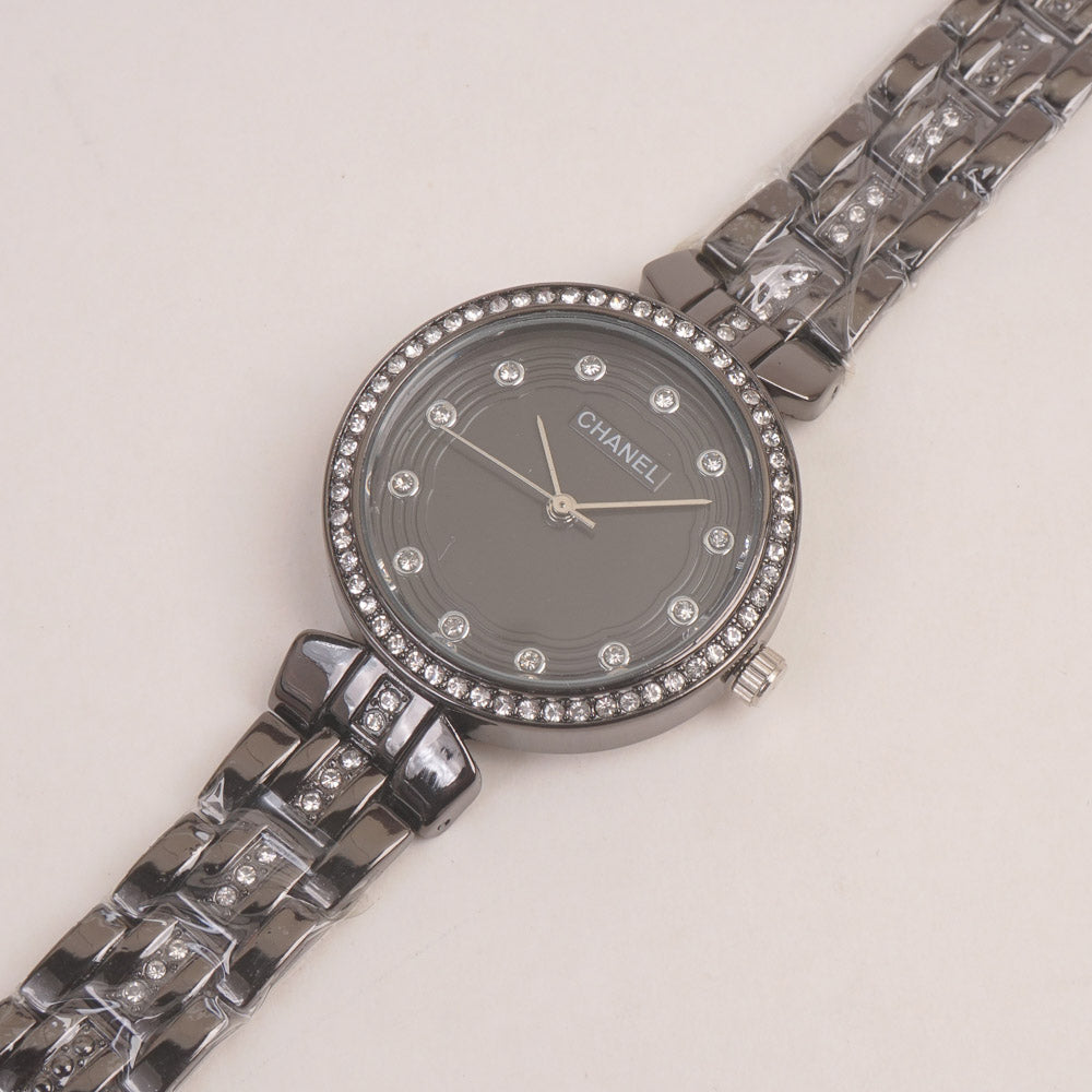 Woman Black Chain Watch With Black Dial