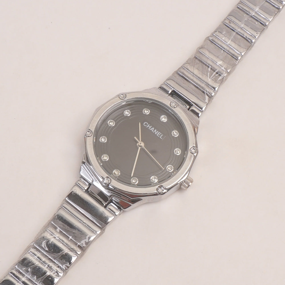 Woman Silver Chain Watch With Black Dial