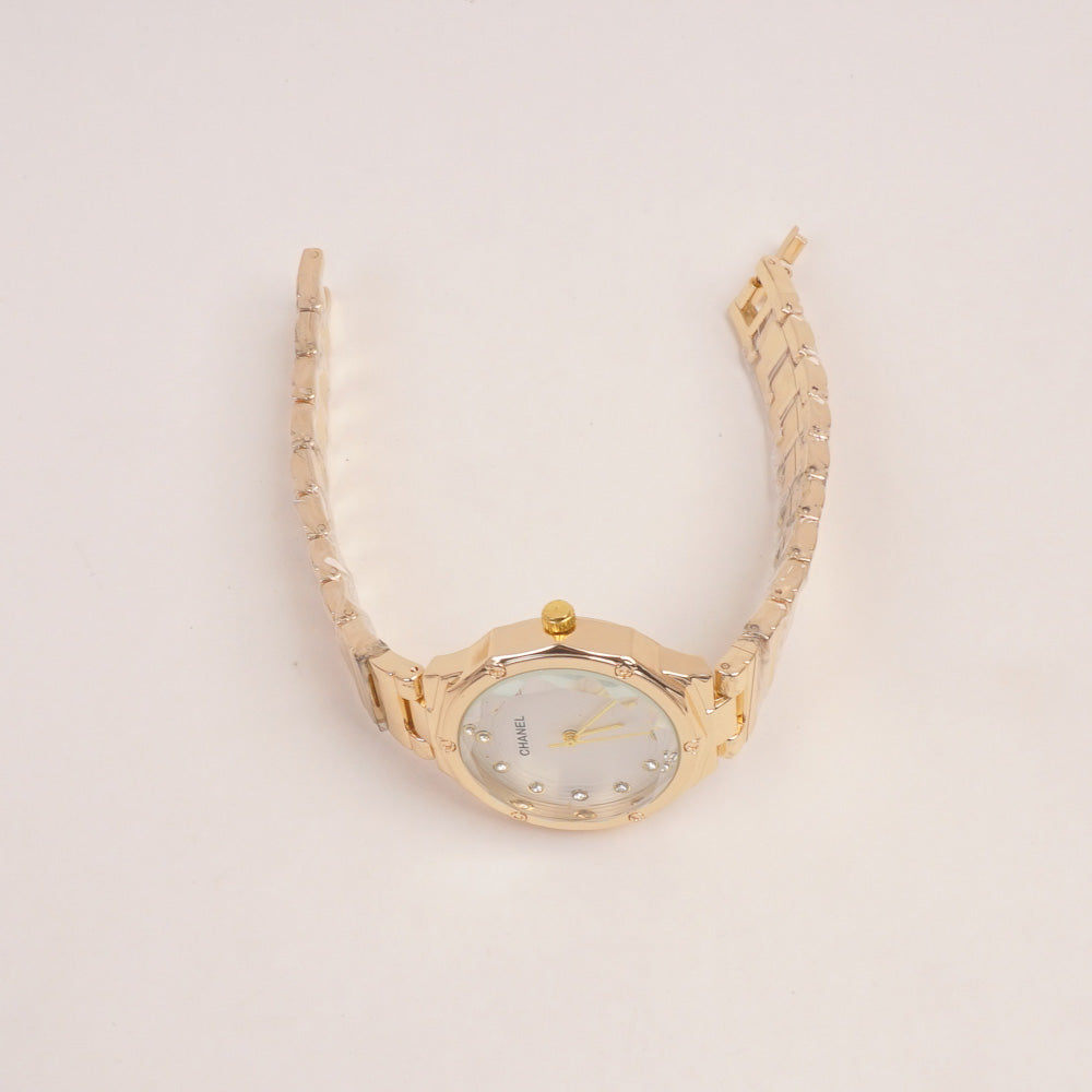 Woman Golden Chain Watch With White Dial