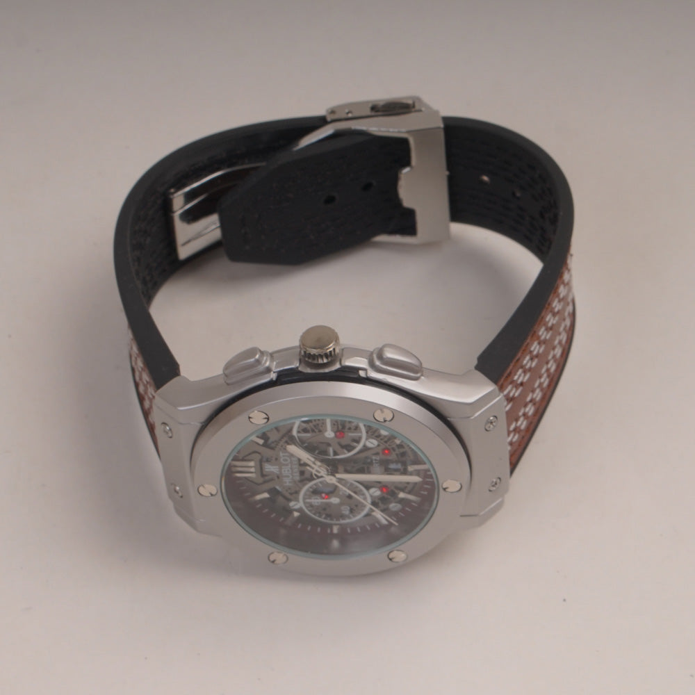 Brown Straps Mans Watch With Silver Dial