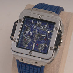 Blue Straps Mans Watch With Silver Dial