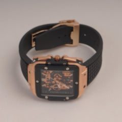 Black Straps Mans Watch With Black Dial