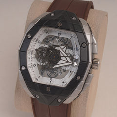 Brown Straps Mans Watch With Black Slvr Dial