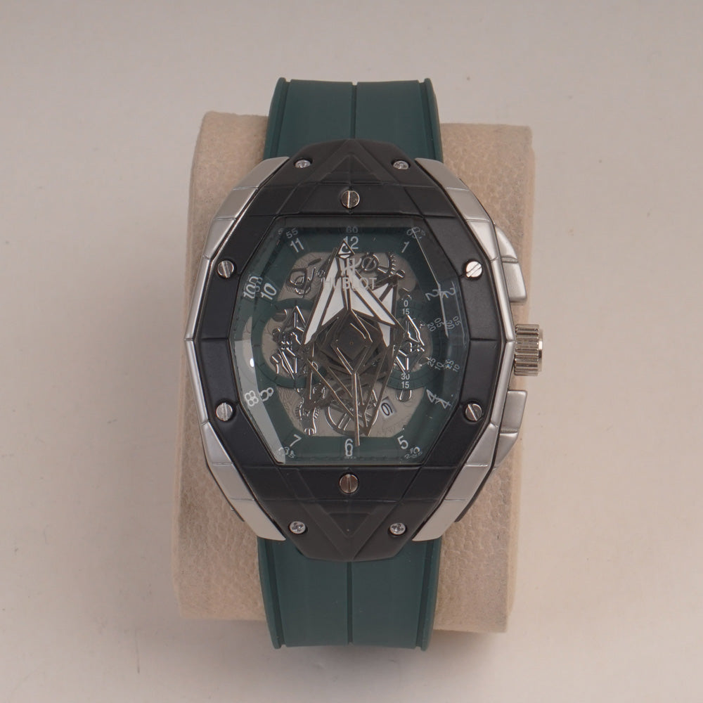 Green Straps Mans Watch With Black Slvr Dial