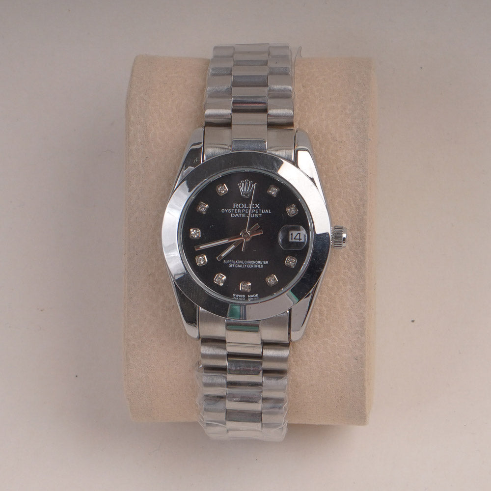 Womans Silver Chain Wrist Watch With Black Dial