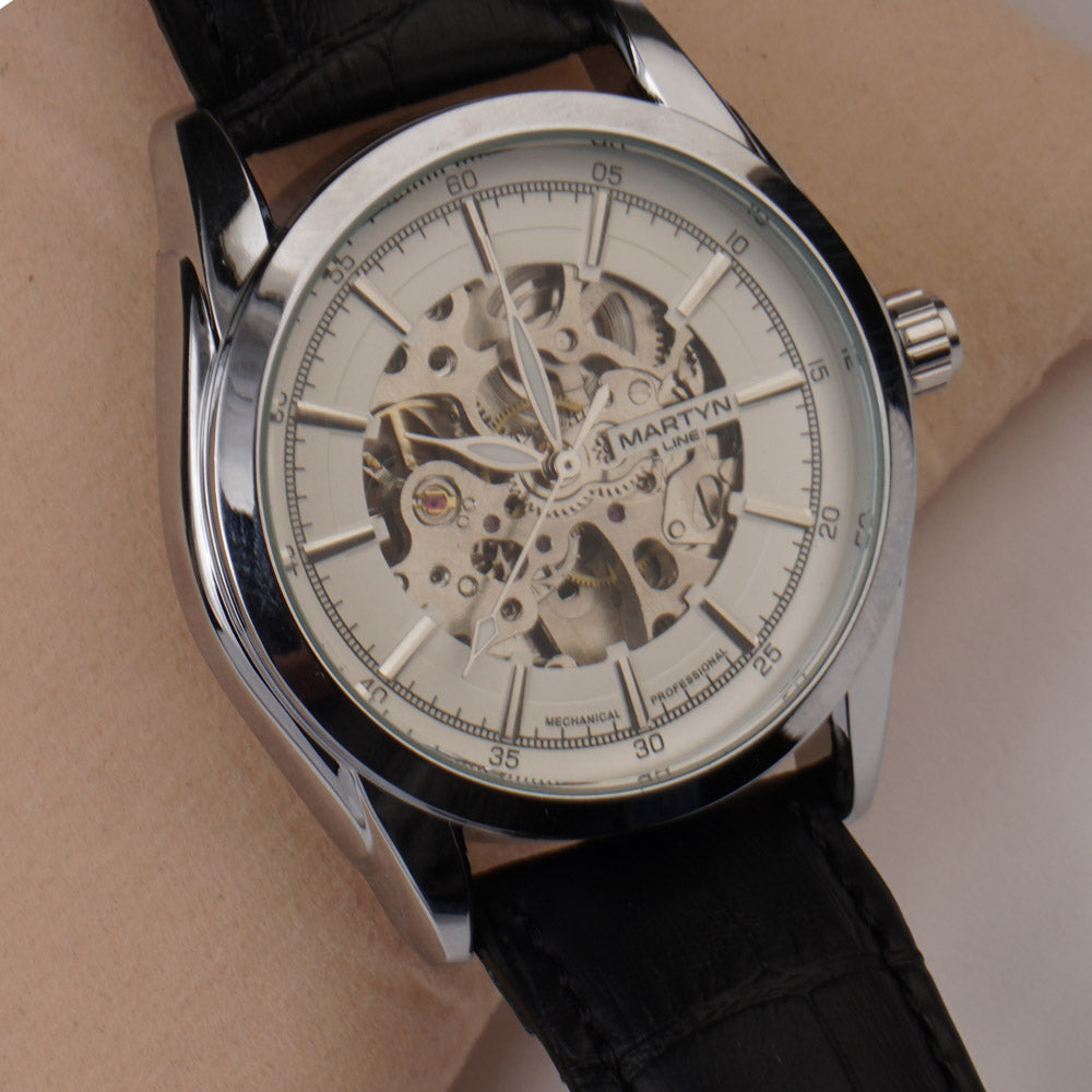 Mans Automatic Watch With Leather Straps Silver Wht