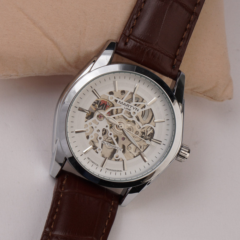 Mans Automatic Watch With Leather Straps Silver Wht