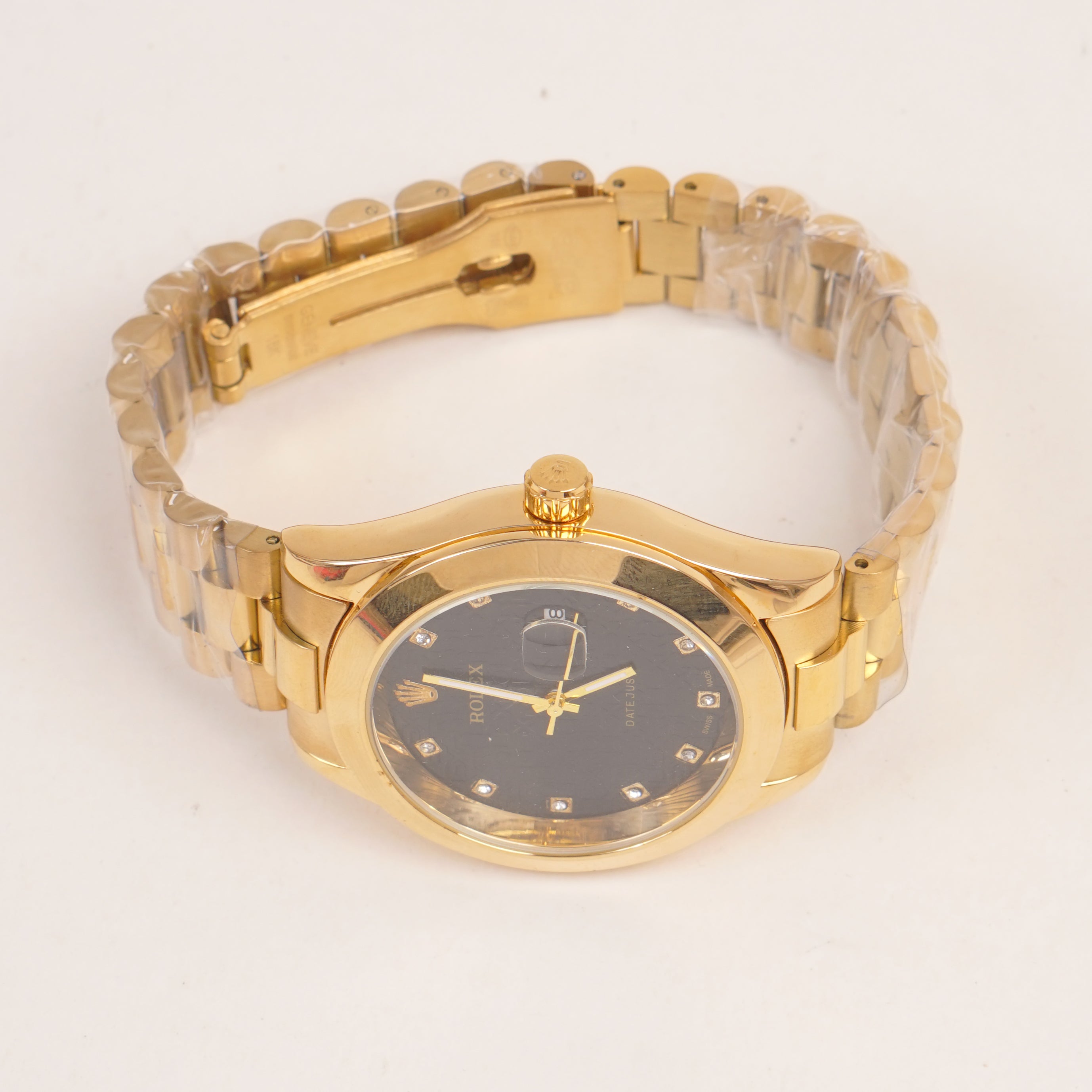 Golden Chain Wrist Watch With Black Dial R