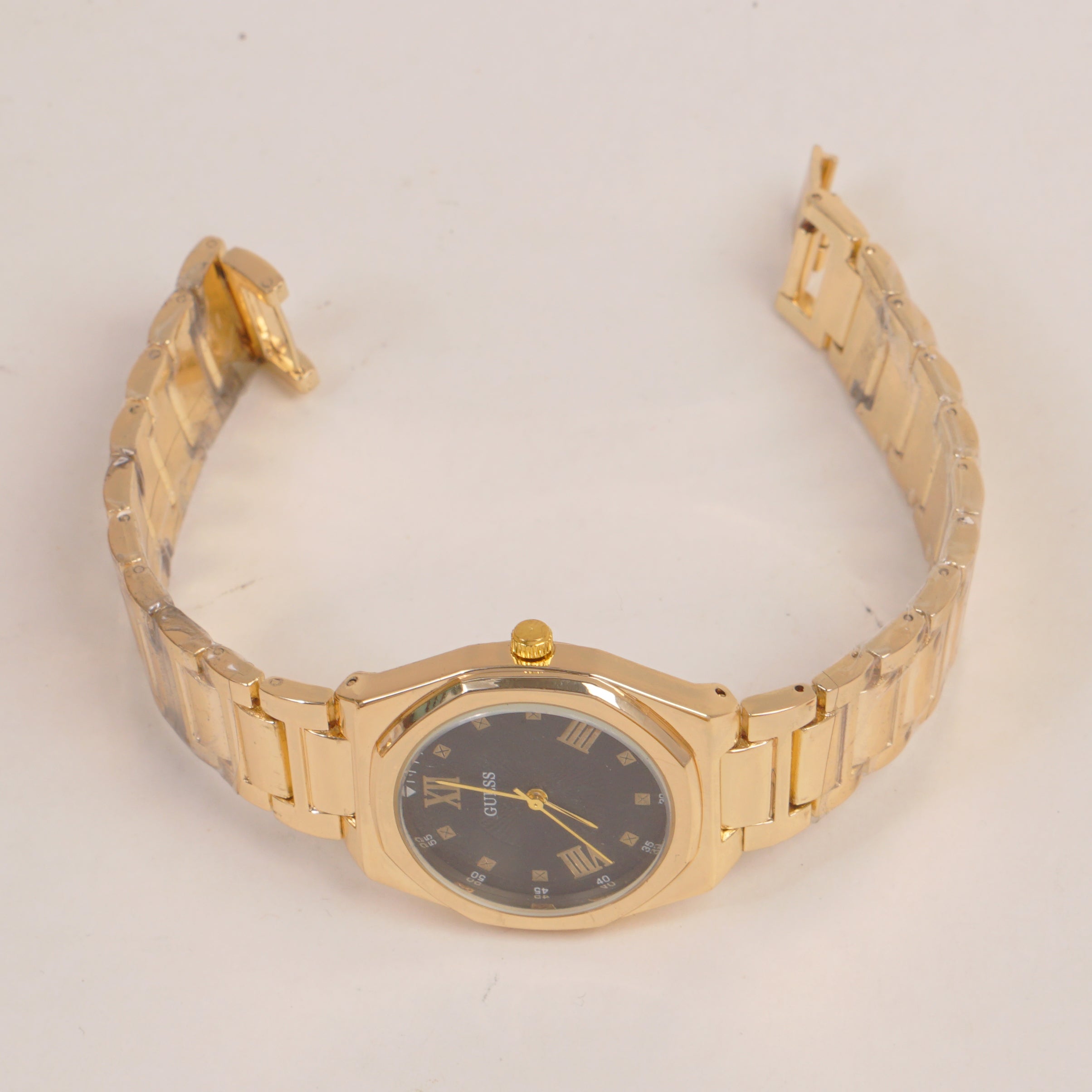 Woman Golden Chain Watch With Black Dial