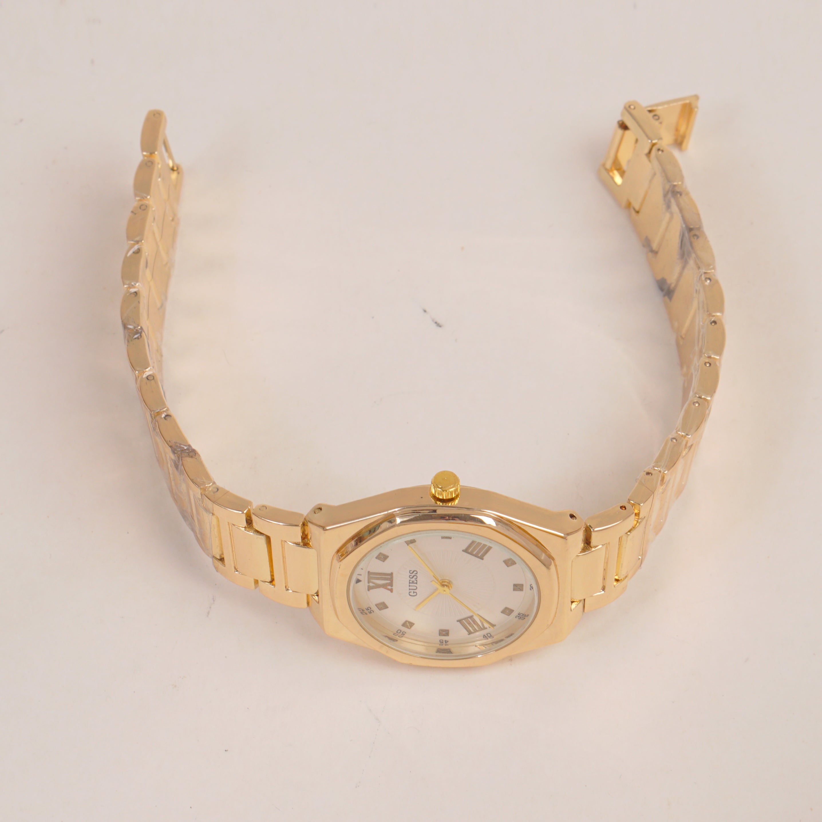 Woman Golden Chain Watch With White Dial