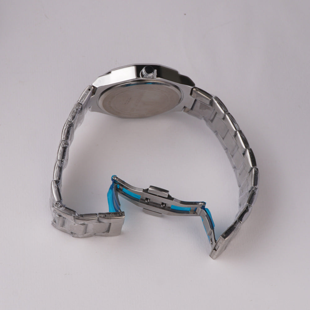Silver Chain Mans Wrist Watch Black Dial