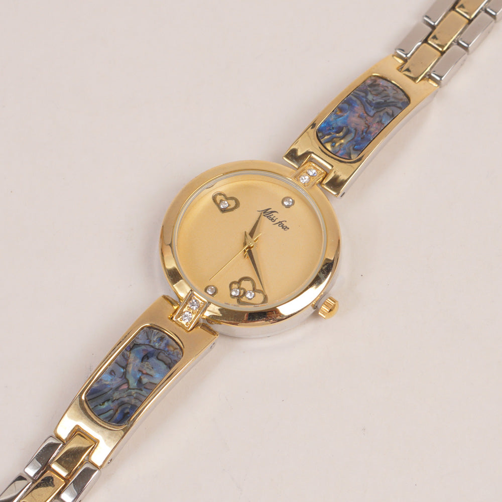 Woman Fancy Chain Watch Golden