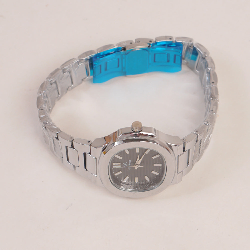 Women's Silver Chain Wrist Watch With Black Dial