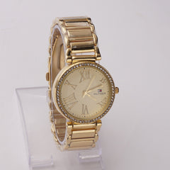 Women Stylish Chain Wrist Watch Golden-G