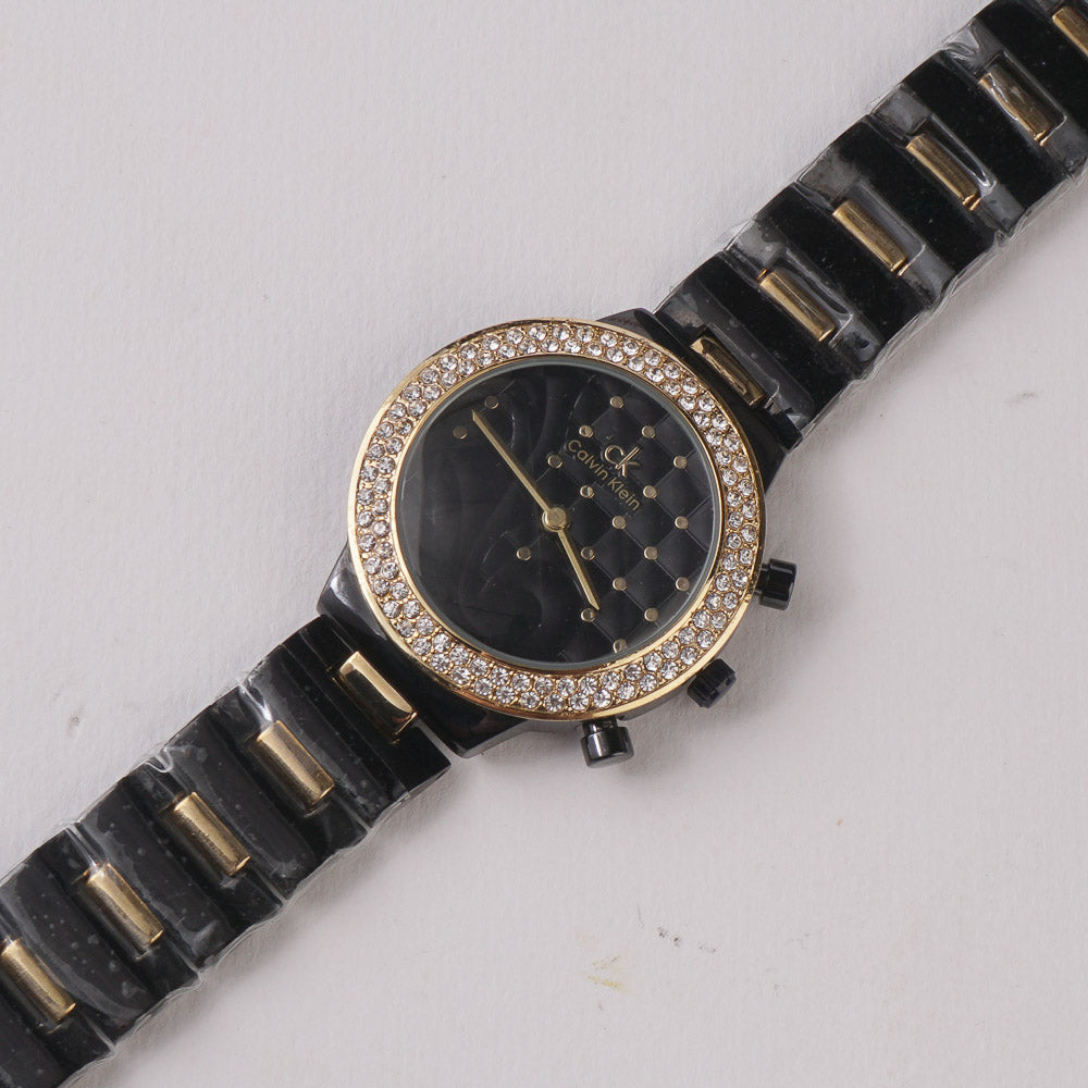 Two Tone Women Stylish Chain Wrist Watch Black&Golden With Black Dial