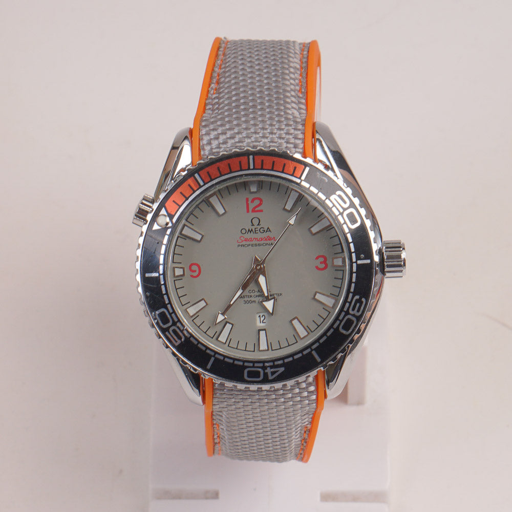 Men's Analogue Wrist Watch Grey Dial Grey Orange strap