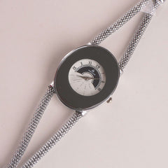 Women's Stylish Chain Watch Silver White