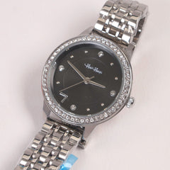 Woman Silver Chain Watch Black Stone Dial