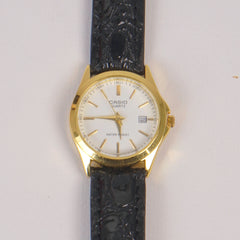 Woman Golden White Dial Watch with Black Straps CSO
