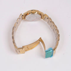Womans Golden Chain Watch with Golden Dial