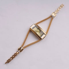 Women's Stylish Chain Watch Golden