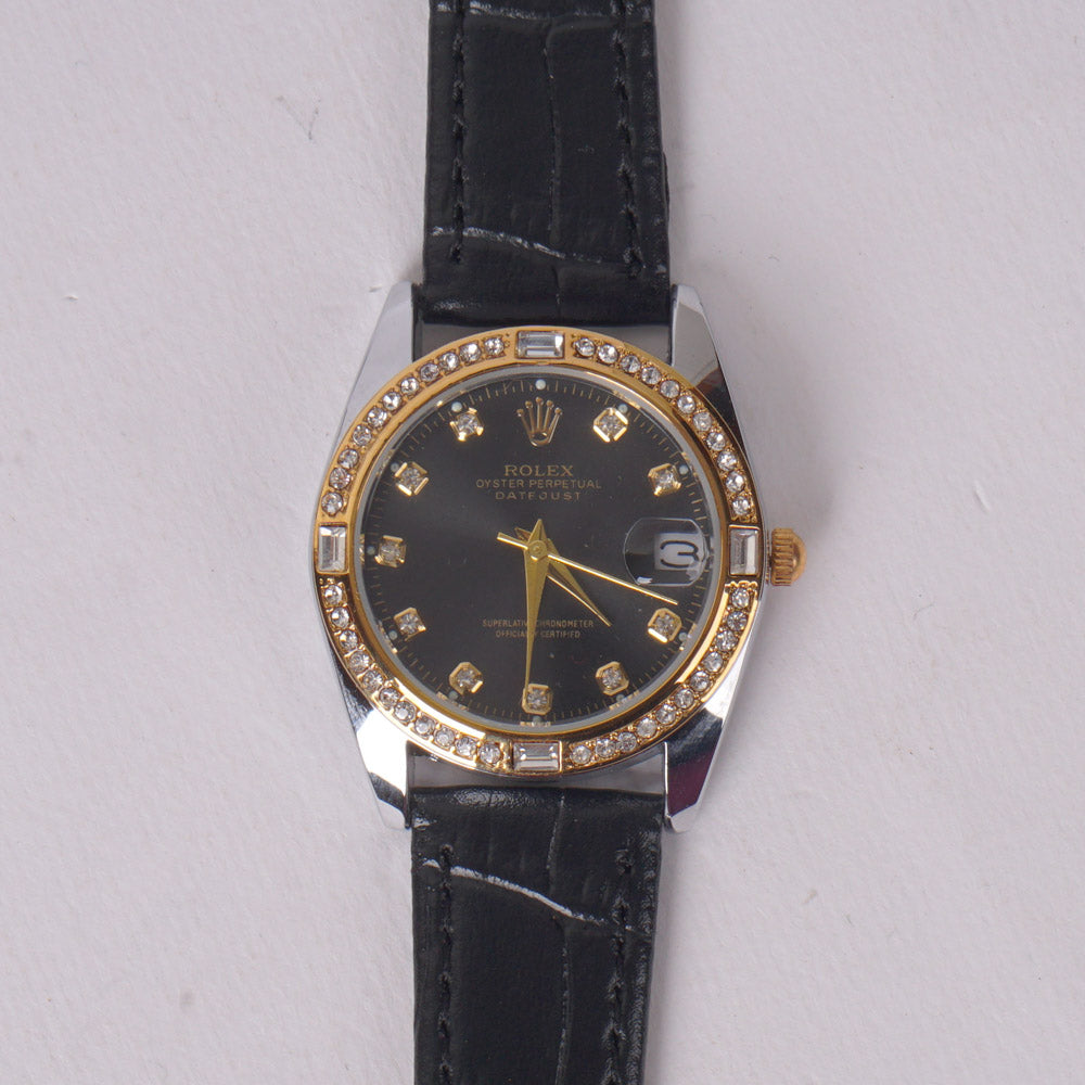 Woman Black Dial Watch with Black Straps