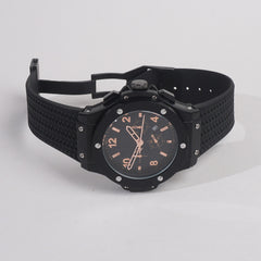 Men Casual Watch Black Dial with Black Strap