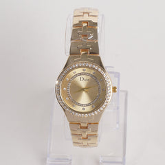 Women Stylish Chain Wrist Watch Golden