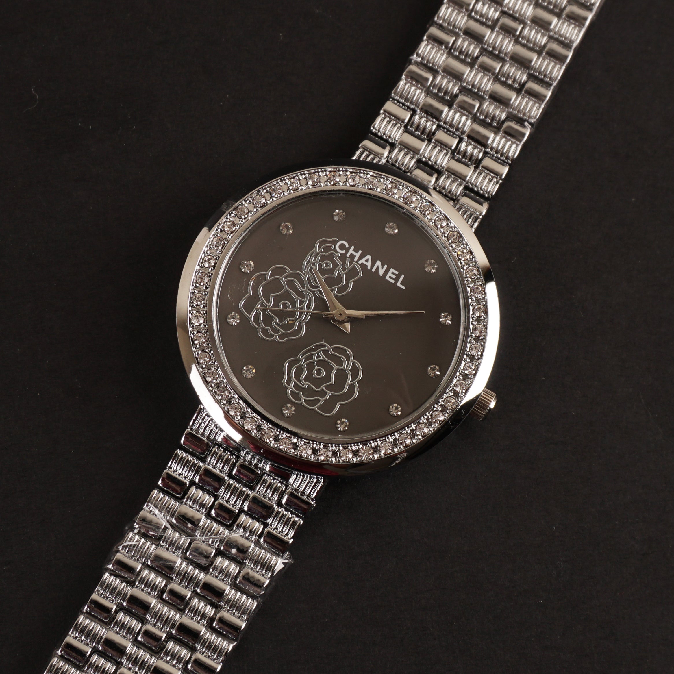 Women Chain Wrist Watch Silver Black C