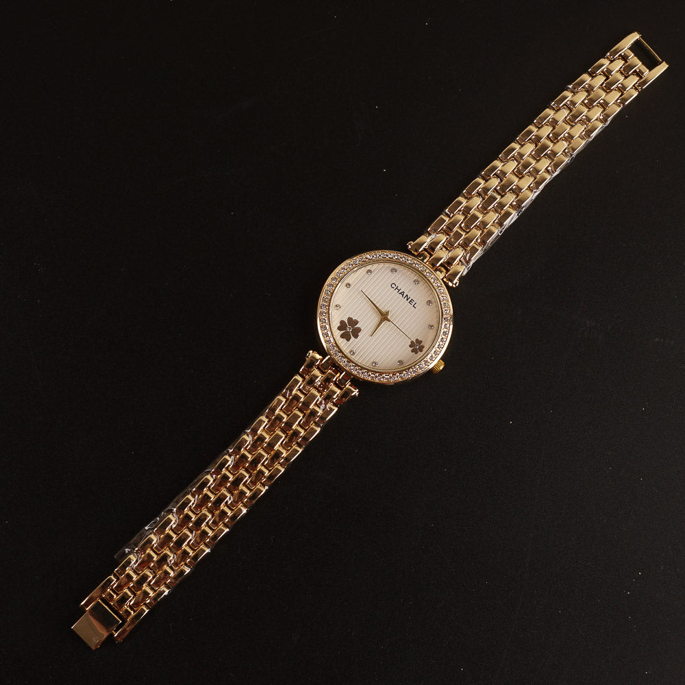 Women Chain Wrist Watch Golden White C