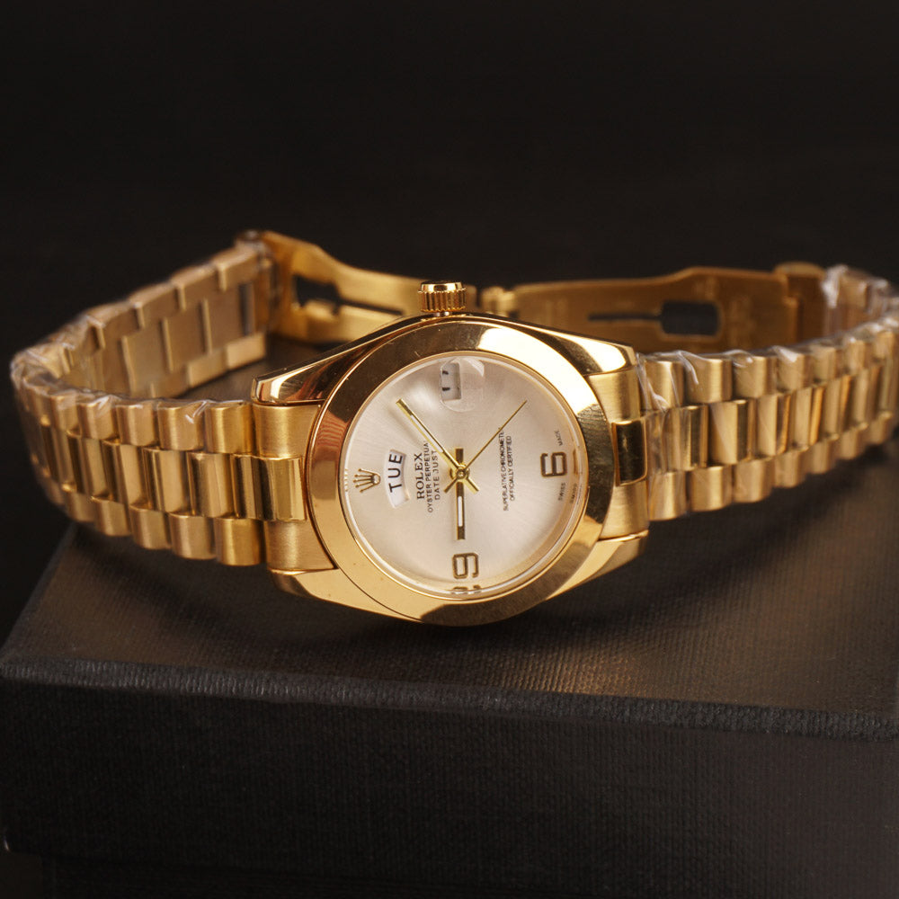 Women Chain Wrist Watch Golden White R