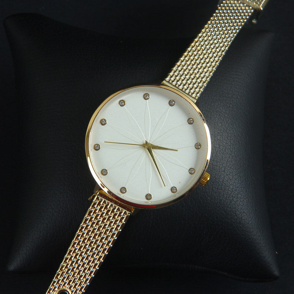 Women Wrist Watch Golden Strap with Golden Dial White