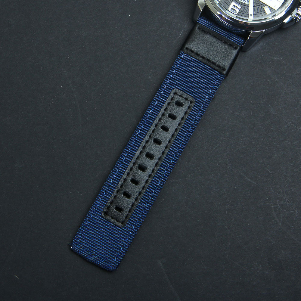 Mens Analog Wrist Watch With Date & Time Blue Straps