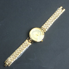 Women Chain Wrist Watch Golden