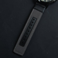 Mens Analog Wrist Watch With Date & Time Grey Design
